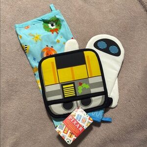 Pixar Wall-E and Eve Kitchen Set